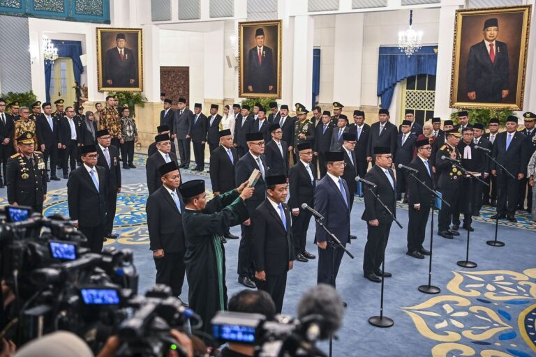 Reshuffle Besar-besaran Jelang Dua Tahun Prabowo-Gibran: Siapa yang Bergeser dan Apa Pesannya?